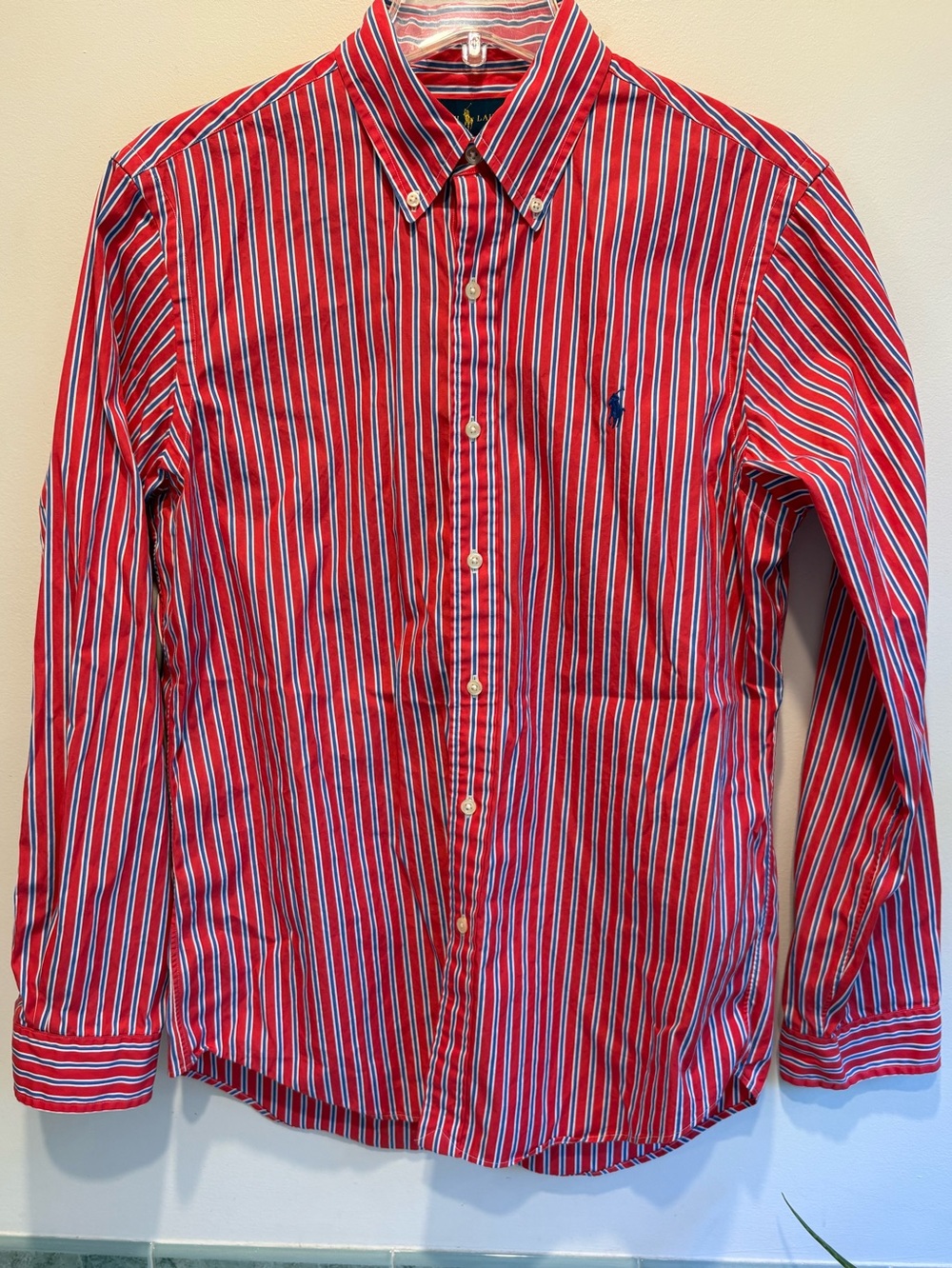 Ralph Lauren button down shirt men’s size medium